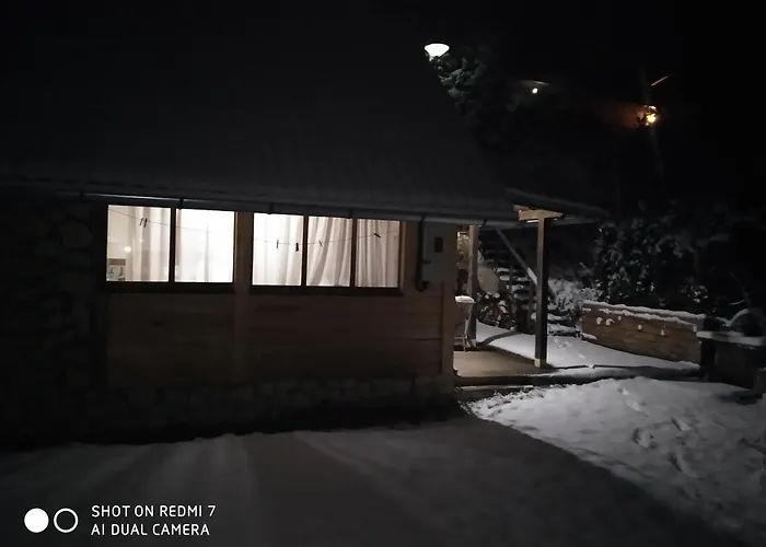 Jezero Feriehus Perucac